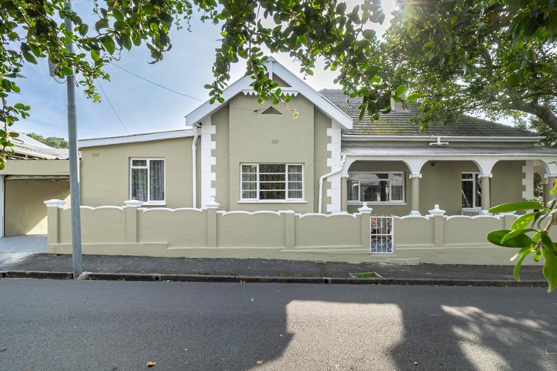 5 Bedroom Property for Sale in Observatory Western Cape